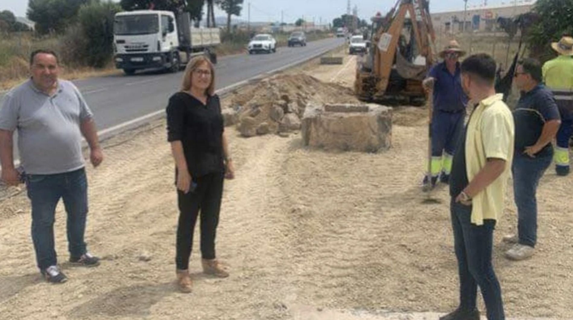 El carril bici que une las localidades de Campohermoso y San Isidro comienza a concluir las obras de la plataforma sobre la que irá la zona de rodadura.