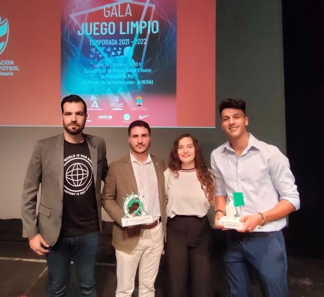 La Real Federación Andaluza de Fútbol premia la colaboración del consistorio nijareño