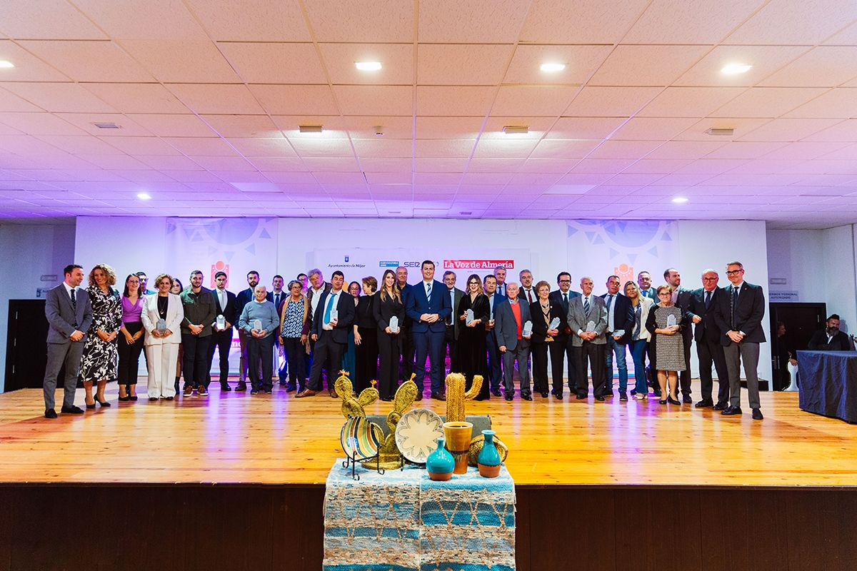 Lleno absoluto en el Palacio de Congresos de Campohermoso para asistir a la gala de los VIII Premios ‘Comarca de Níjar’