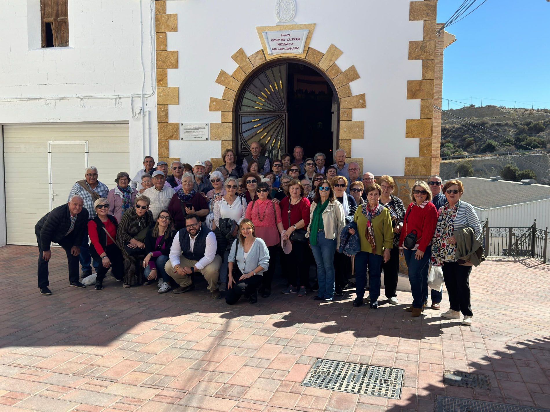 El Ayuntamiento de Níjar organiza un viaje de convivencia a Zurgena con 120 mayores del municipio