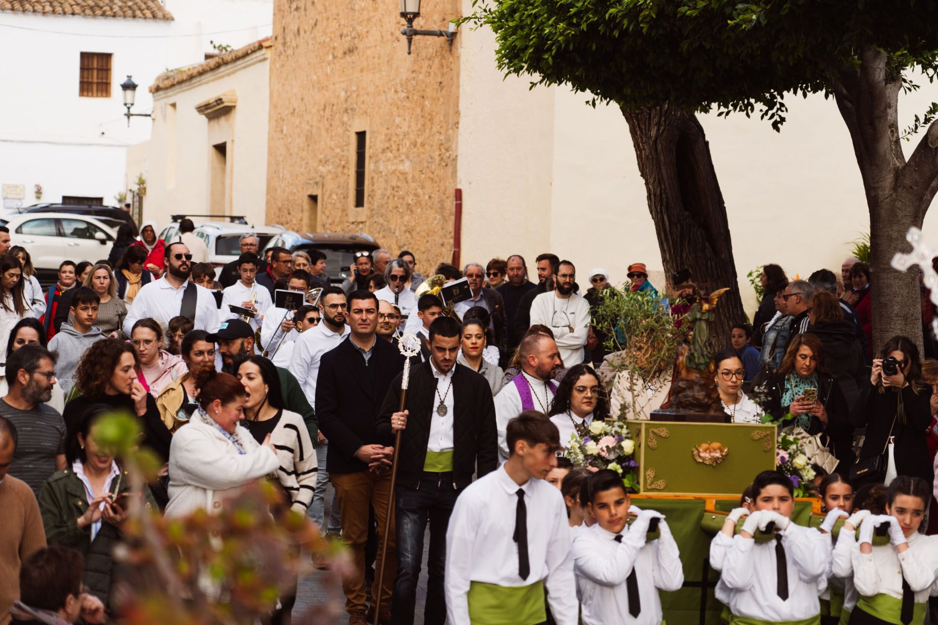 El alcalde acompaña a los nijareños en su devoción por Jesús de la Oración en el Huerto