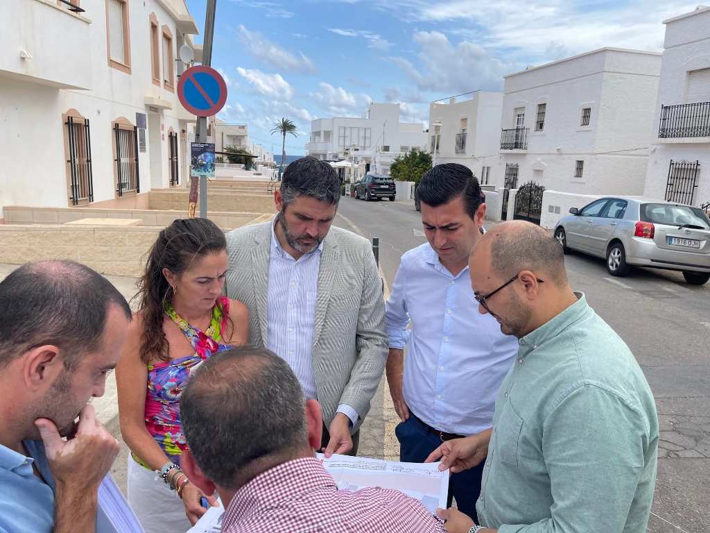 Las Negras tendrá una vía peatonal accesible con datos de la historia y cultura del “Poblado de pescadores”