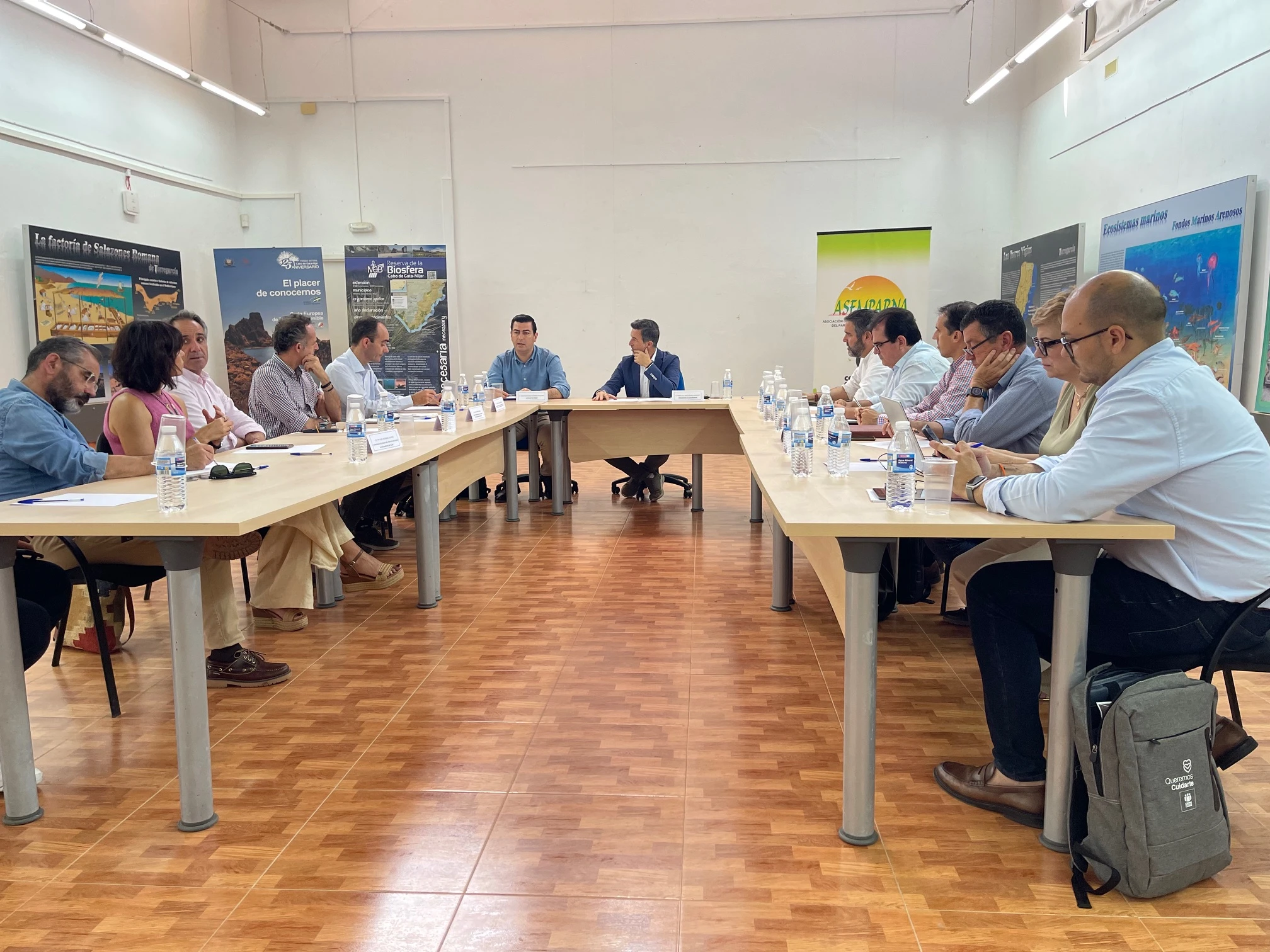 Movilidad, limpieza y viviendas turísticas, a debate en la II Mesa de Desarrollo del Parque Natural Cabo de Gata-Níjar