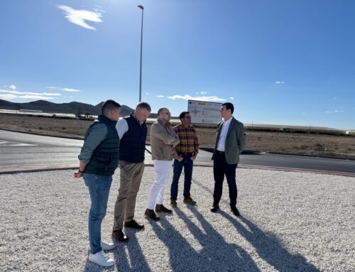 La nueva glorieta del Cautivo ya es una realidad: mejora la seguridad vial en un ‘punto negro’ para el tráfico en el Campo de Níjar