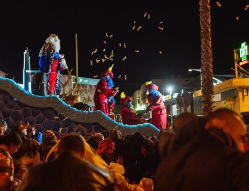 Los Reyes Magos repartirán en Níjar 1.500 kilos de caramelos