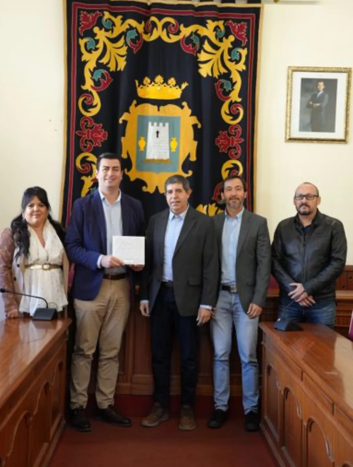 El Ayuntamiento de Níjar recibe un reconocimiento de la Policía Nacional por su destacada colaboración institucional